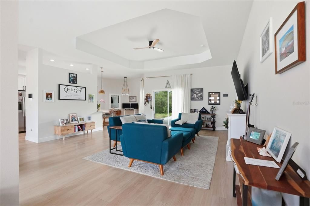 En Venta: $539,900 (3 camas, 2 baños, 1920 Pies cuadrados)