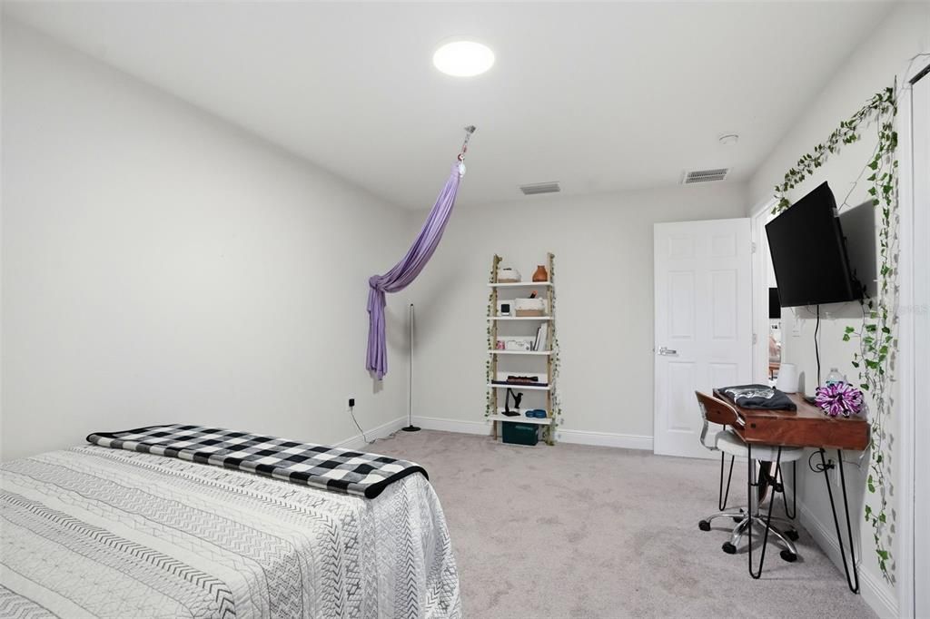 En Venta: $539,900 (3 camas, 2 baños, 1920 Pies cuadrados)