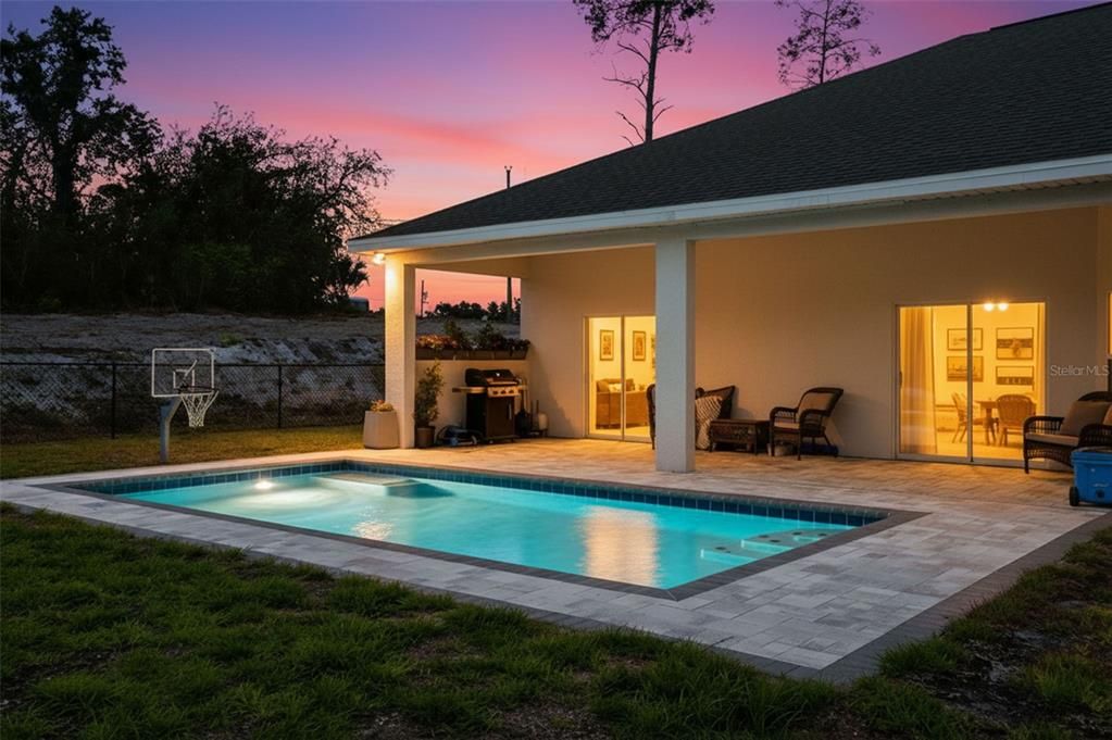 En Venta: $539,900 (3 camas, 2 baños, 1920 Pies cuadrados)