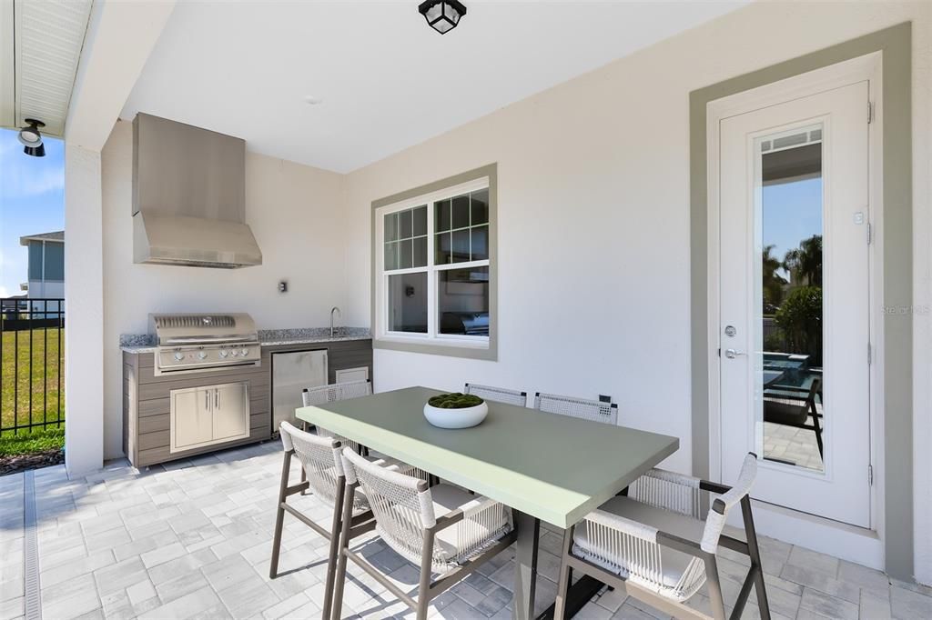 En Venta: $1,498,440 (5 camas, 5 baños, 4442 Pies cuadrados)