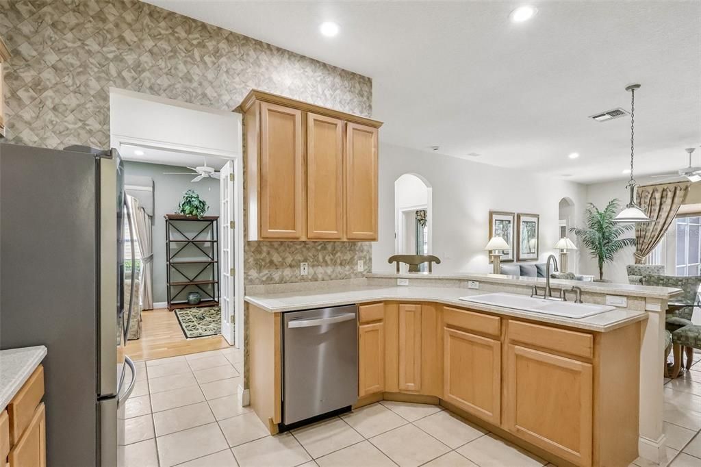 Active With Contract: $940,000 (4 beds, 3 baths, 2357 Square Feet)