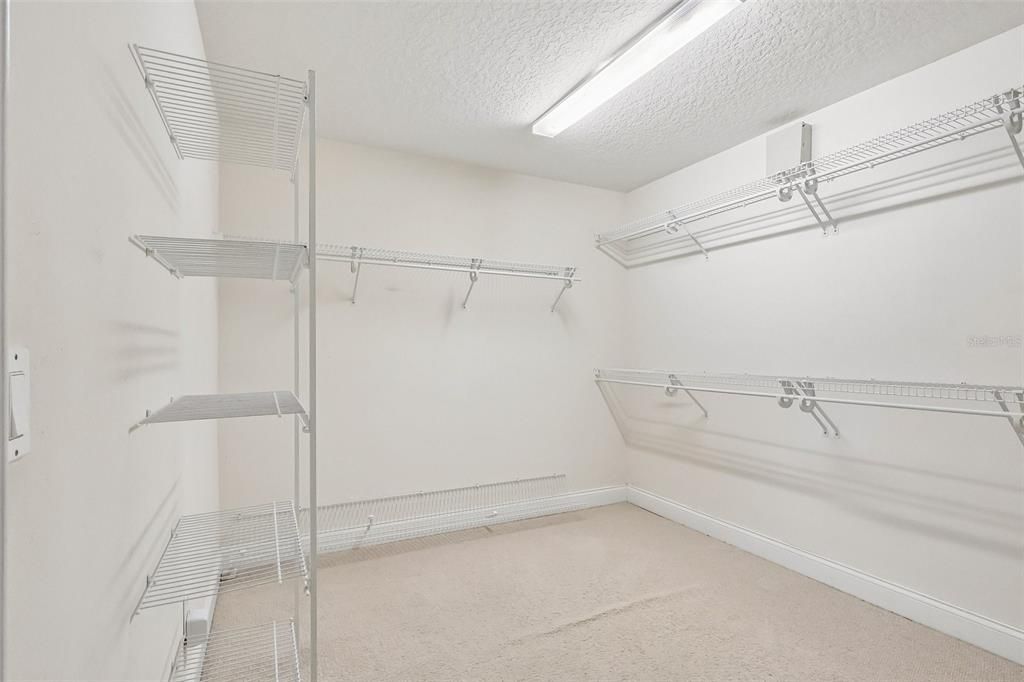 Active With Contract: $940,000 (4 beds, 3 baths, 2357 Square Feet)