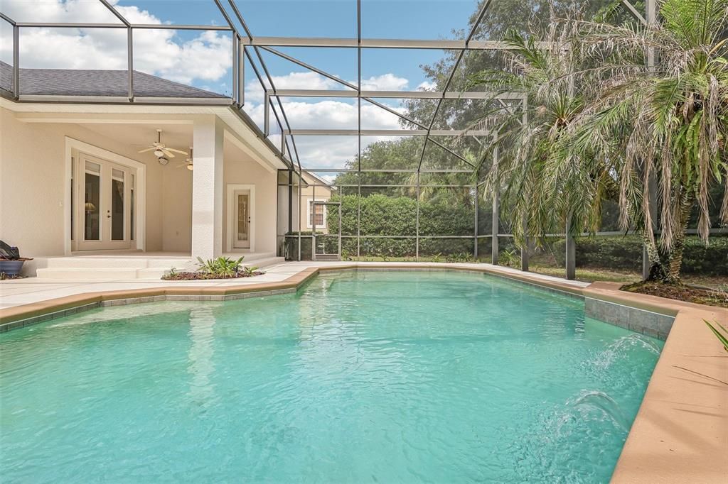 Active With Contract: $940,000 (4 beds, 3 baths, 2357 Square Feet)