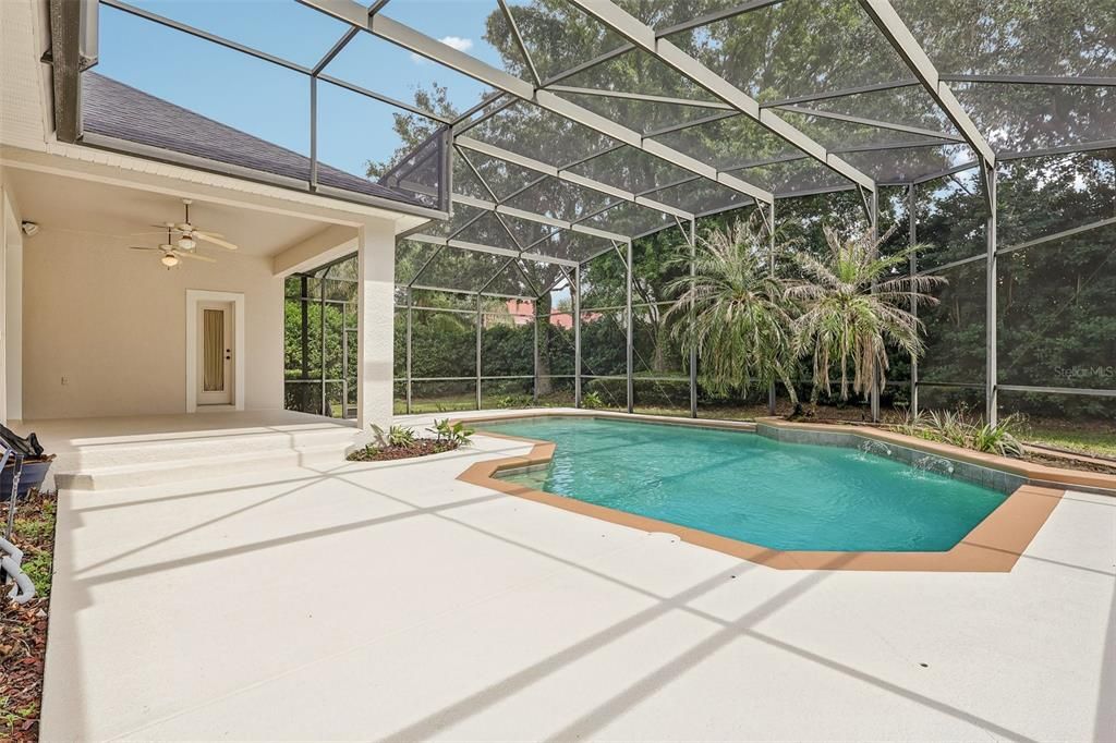 Active With Contract: $940,000 (4 beds, 3 baths, 2357 Square Feet)