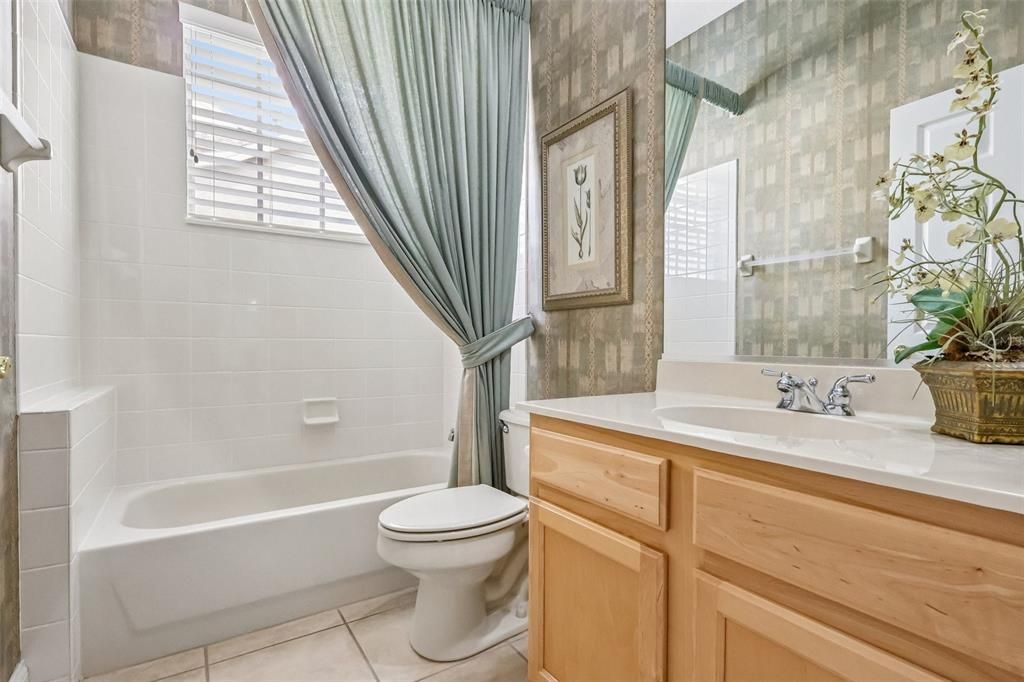 Active With Contract: $940,000 (4 beds, 3 baths, 2357 Square Feet)