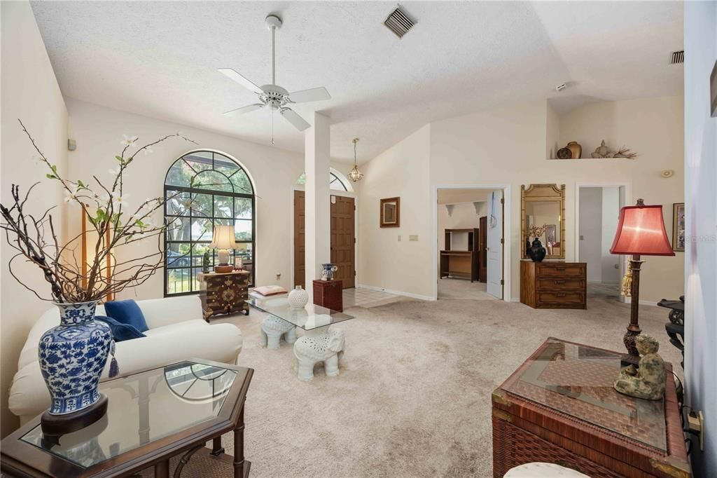 For Sale: $429,900 (4 beds, 2 baths, 2336 Square Feet)