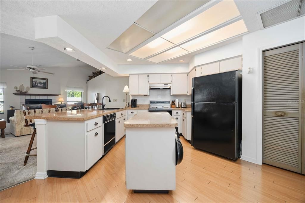 For Sale: $429,900 (4 beds, 2 baths, 2336 Square Feet)