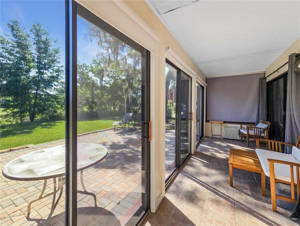 Под контрактом: $149,900 (2 спален, 2 ванн, 1108 Квадратных фут)