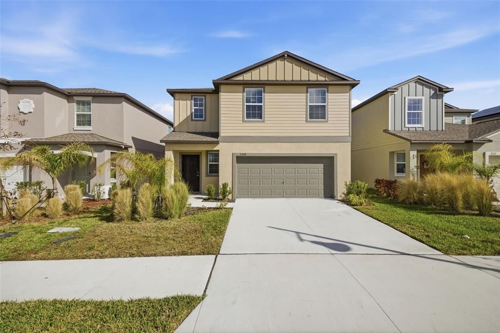For Rent: $2,450 (4 beds, 2 baths, 1920 Square Feet)