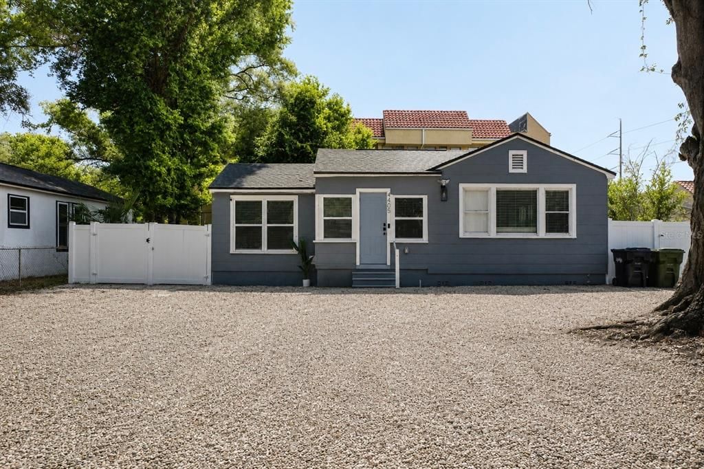 For Sale: $394,500 (3 beds, 2 baths, 1284 Square Feet)