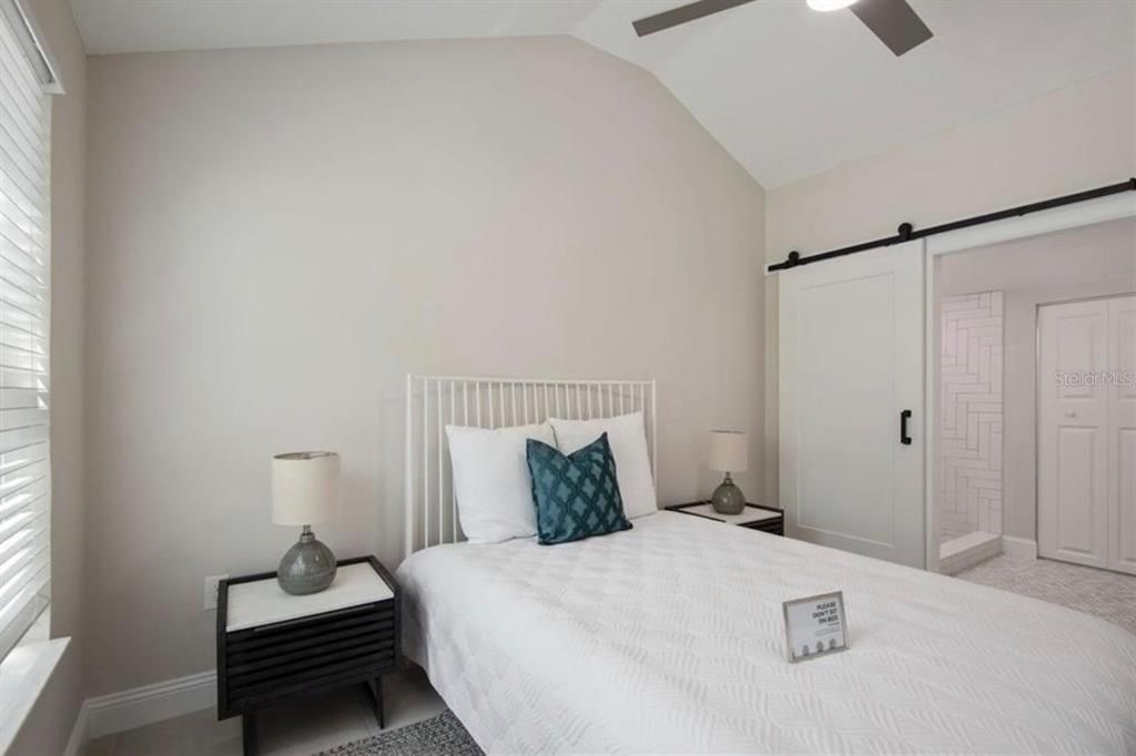 For Sale: $394,500 (3 beds, 2 baths, 1284 Square Feet)