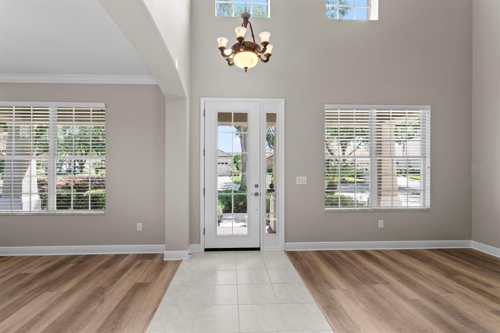 En Venta: $799,900 (5 camas, 4 baños, 3914 Pies cuadrados)