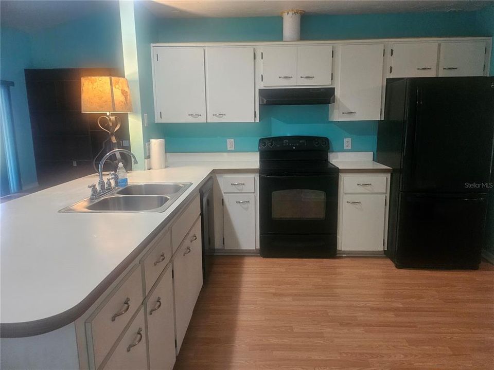 For Sale: $179,900 (2 beds, 2 baths, 1286 Square Feet)
