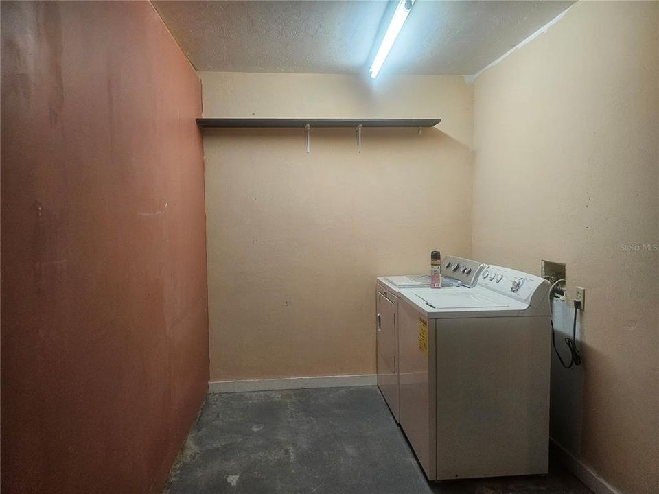 For Sale: $179,900 (2 beds, 2 baths, 1286 Square Feet)