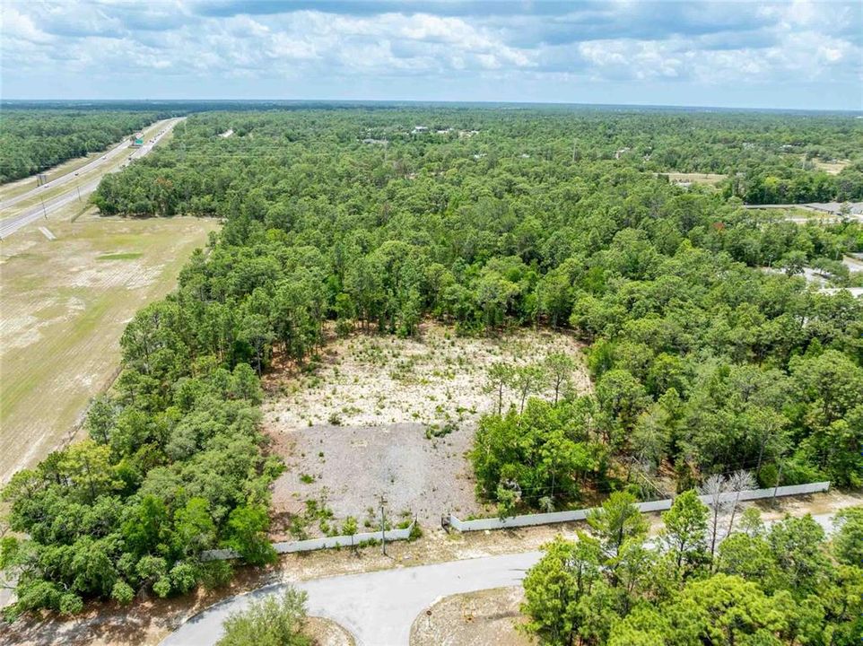 На продажу: $1,800,000 (4.60 acres)