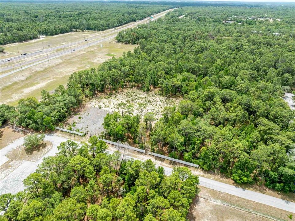 На продажу: $1,800,000 (4.60 acres)