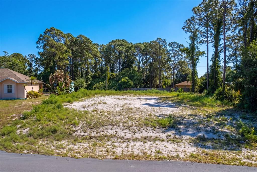 En Venta: $50,000 (0.25 acres)