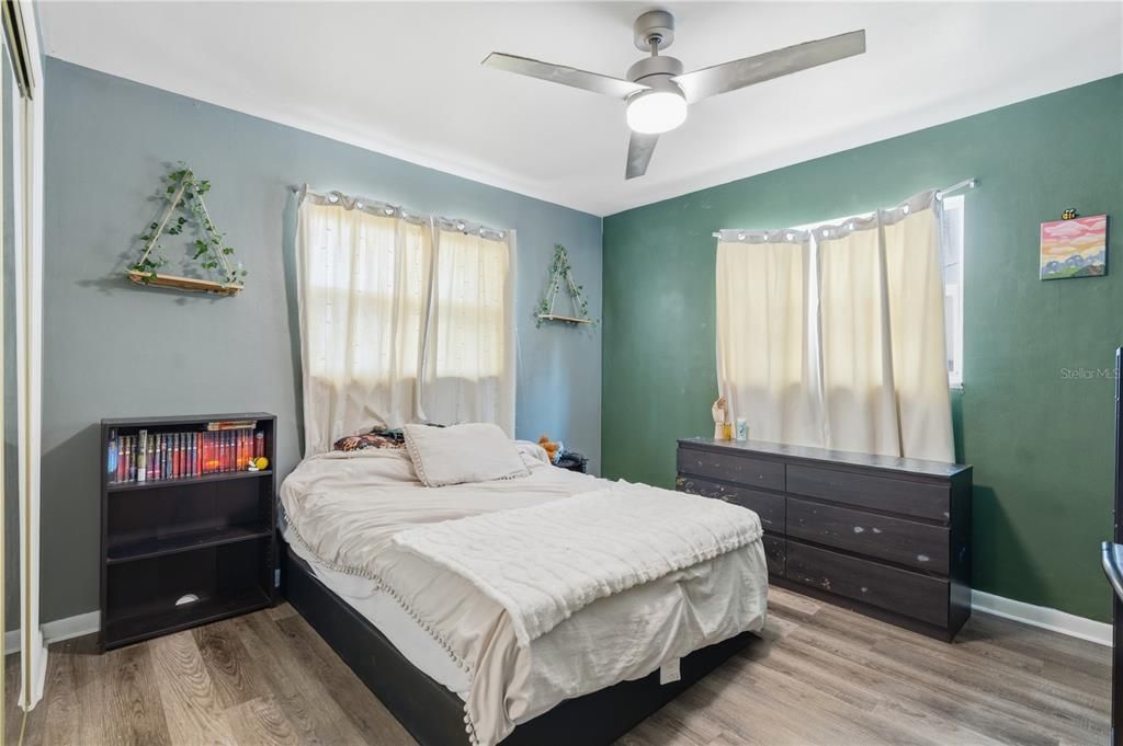 En Venta: $419,900 (3 camas, 2 baños, 1425 Pies cuadrados)