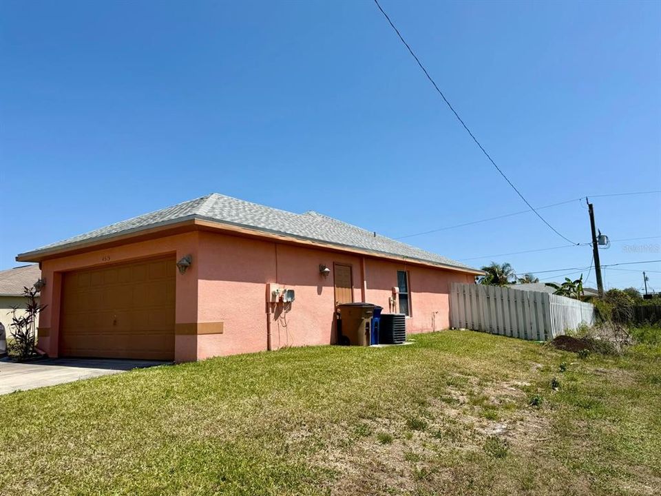 Activo con contrato: $298,900 (3 camas, 2 baños, 1676 Pies cuadrados)