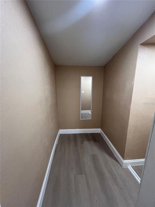 Active With Contract: $242,000 (2 beds, 1 baths, 763 Square Feet)