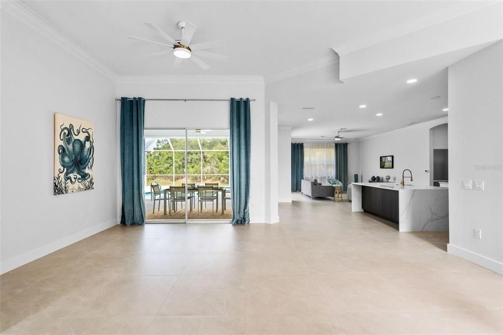 For Sale: $815,000 (3 beds, 2 baths, 2518 Square Feet)