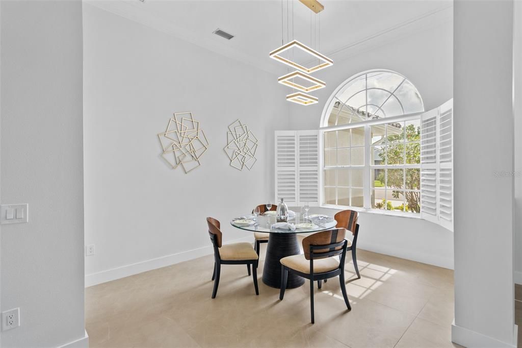 For Sale: $815,000 (3 beds, 2 baths, 2518 Square Feet)