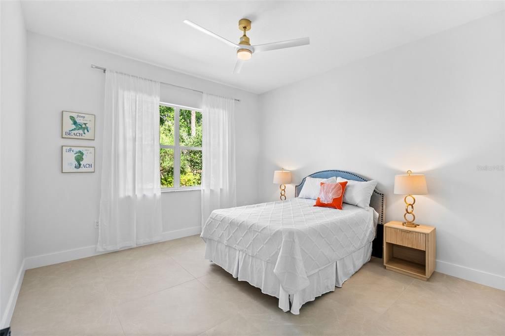 For Sale: $815,000 (3 beds, 2 baths, 2518 Square Feet)