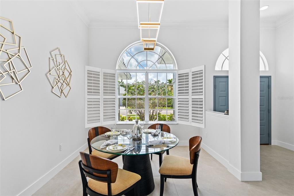 For Sale: $815,000 (3 beds, 2 baths, 2518 Square Feet)