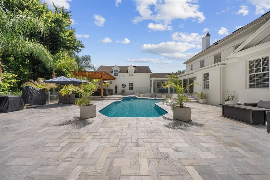 Activo con contrato: $3,350,000 (6 camas, 6 baños, 5283 Pies cuadrados)