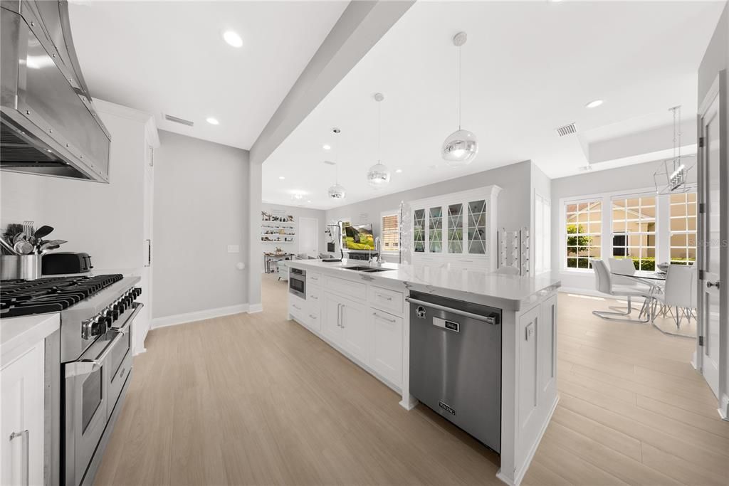Activo con contrato: $3,350,000 (6 camas, 6 baños, 5283 Pies cuadrados)