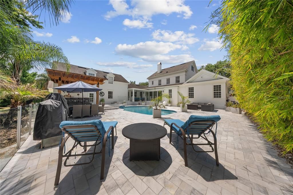 Activo con contrato: $3,350,000 (6 camas, 6 baños, 5283 Pies cuadrados)