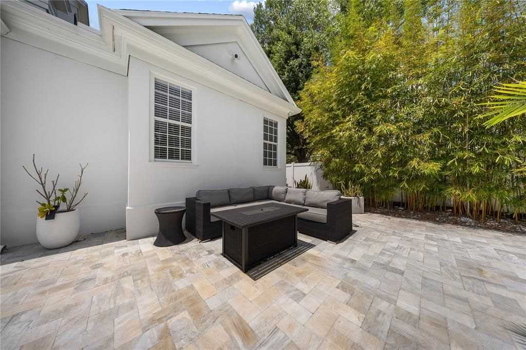 Activo con contrato: $3,350,000 (6 camas, 6 baños, 5283 Pies cuadrados)