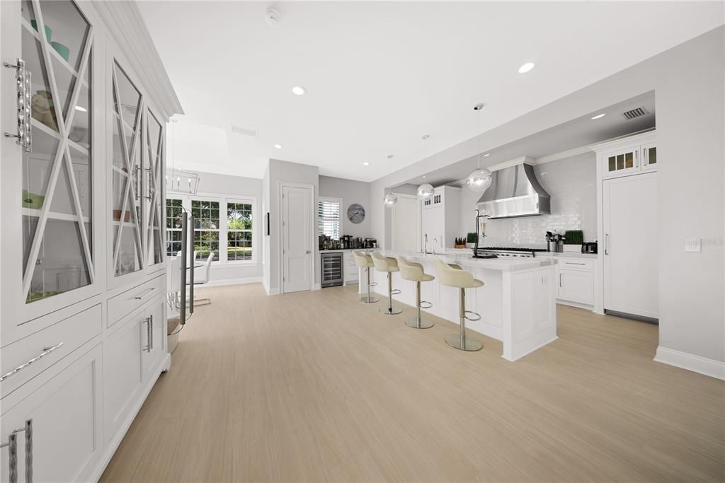 Activo con contrato: $3,350,000 (6 camas, 6 baños, 5283 Pies cuadrados)