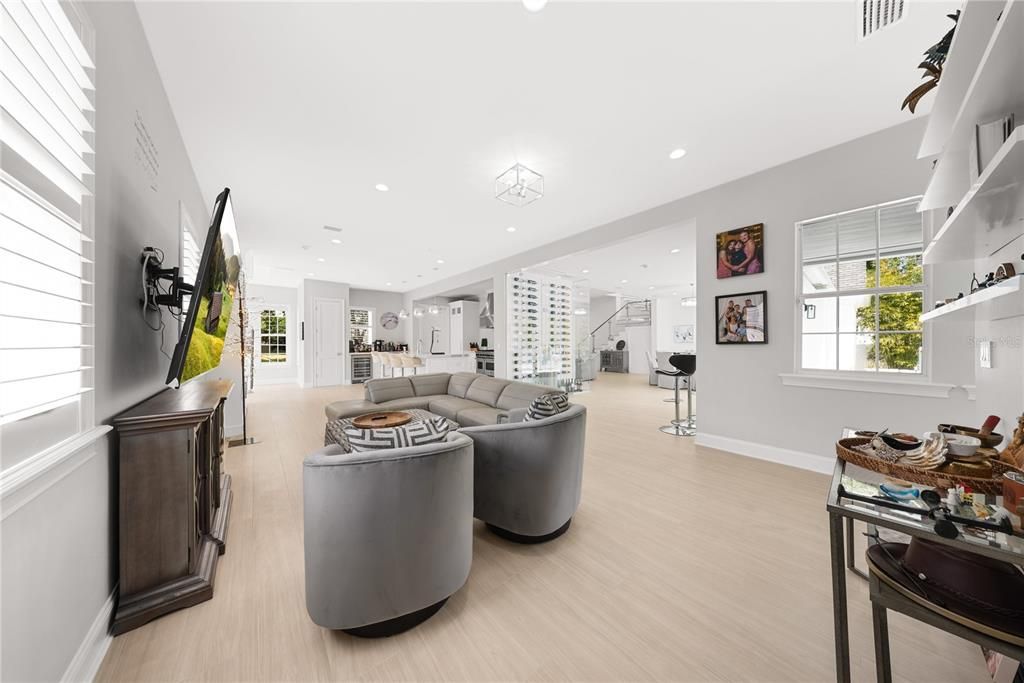 Activo con contrato: $3,350,000 (6 camas, 6 baños, 5283 Pies cuadrados)