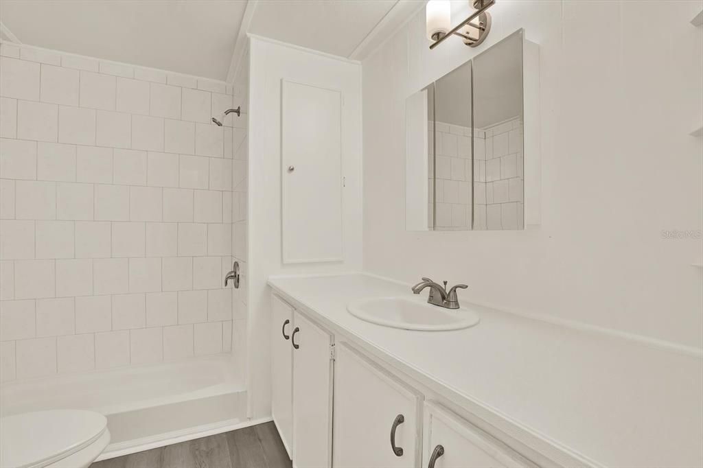 For Sale: $160,000 (2 beds, 2 baths, 960 Square Feet)