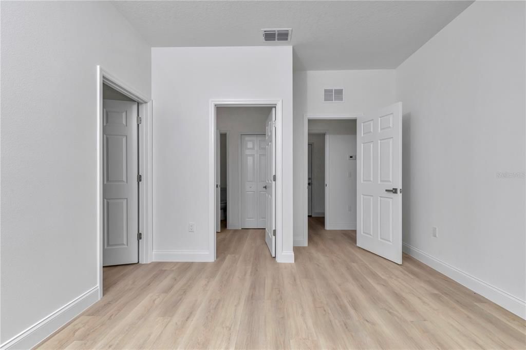 En Venta: $253,900 (3 camas, 2 baños, 1427 Pies cuadrados)