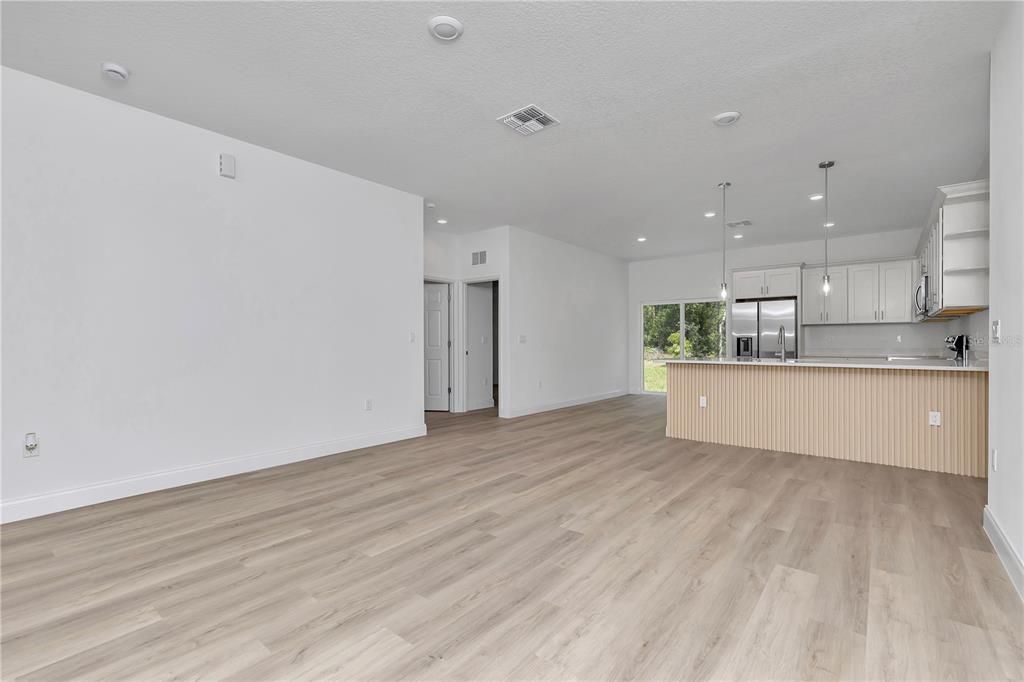 En Venta: $253,900 (3 camas, 2 baños, 1427 Pies cuadrados)