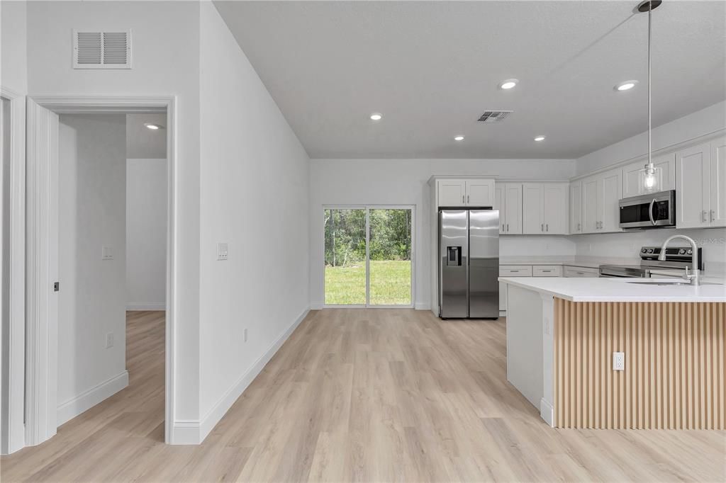En Venta: $253,900 (3 camas, 2 baños, 1427 Pies cuadrados)