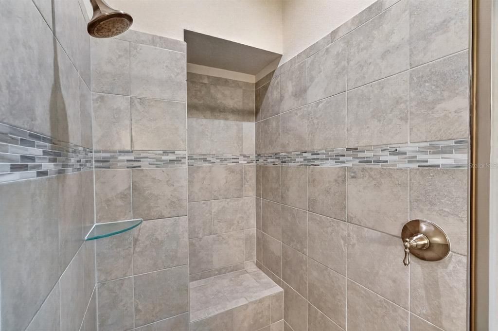 На продажу: $415,000 (3 спален, 3 ванн, 2137 Квадратных фут)