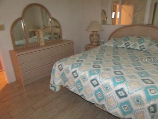For Sale: $189,900 (2 beds, 2 baths, 1248 Square Feet)