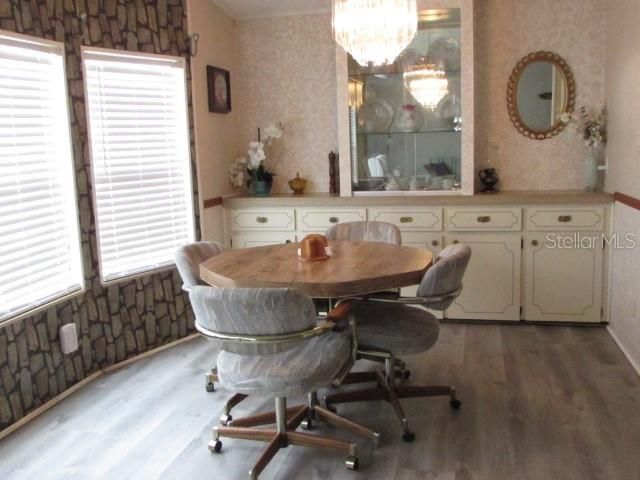 For Sale: $189,900 (2 beds, 2 baths, 1248 Square Feet)