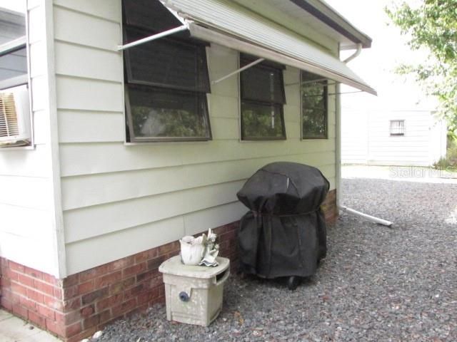 For Sale: $189,900 (2 beds, 2 baths, 1248 Square Feet)