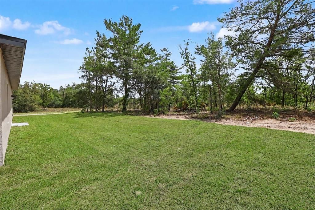 For Sale: $253,900 (3 beds, 2 baths, 1427 Square Feet)