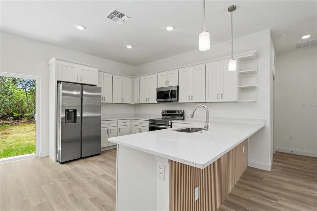 For Sale: $253,900 (3 beds, 2 baths, 1427 Square Feet)