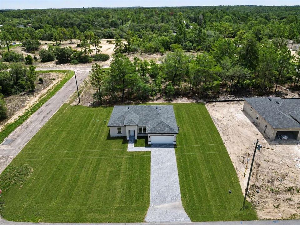 For Sale: $253,900 (3 beds, 2 baths, 1427 Square Feet)
