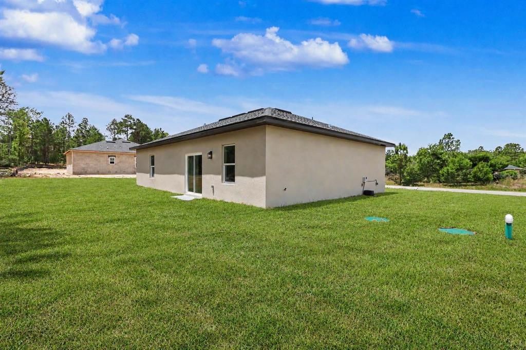 For Sale: $253,900 (3 beds, 2 baths, 1427 Square Feet)