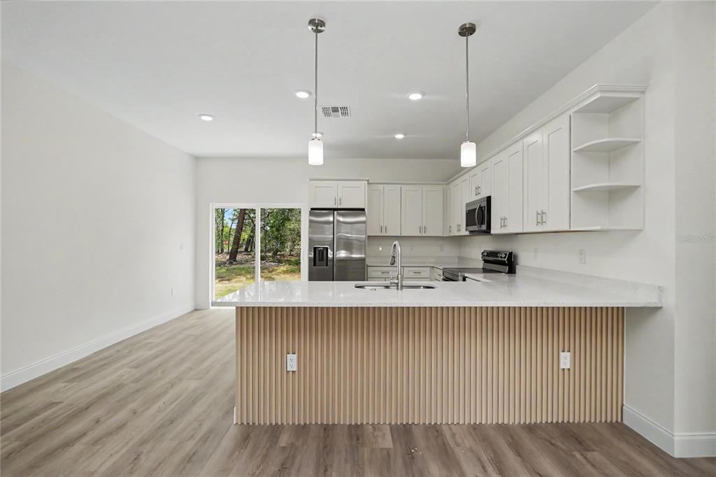 For Sale: $253,900 (3 beds, 2 baths, 1427 Square Feet)