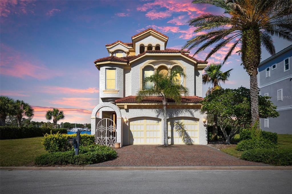For Sale: $1,489,000 (5 beds, 4 baths, 4135 Square Feet)