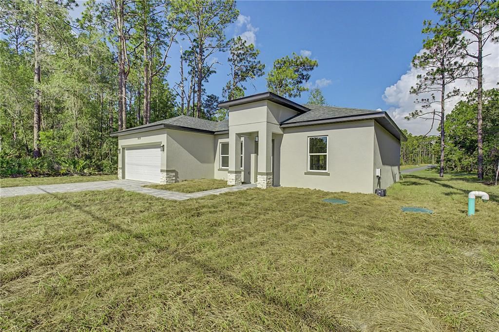 Recently Sold: $249,900 (3 beds, 2 baths, 1427 Square Feet)