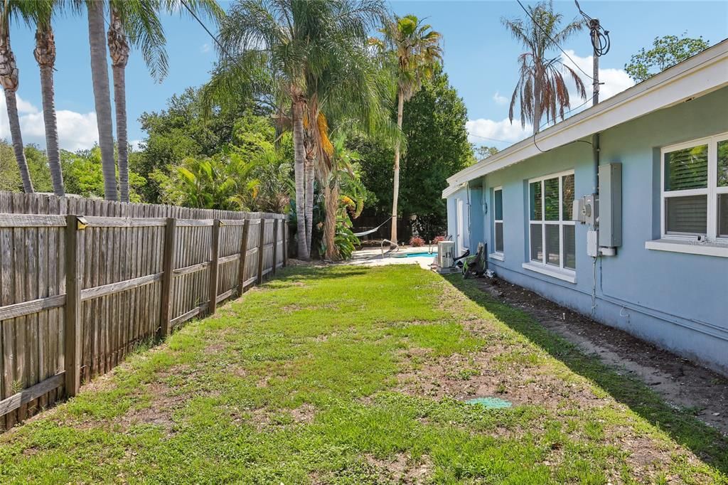 En Venta: $659,900 (4 camas, 3 baños, 2682 Pies cuadrados)